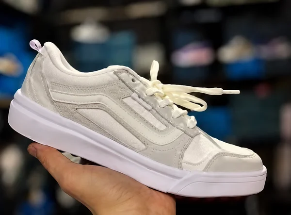 Vans gris ultra