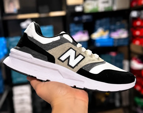 New balance BCO negro